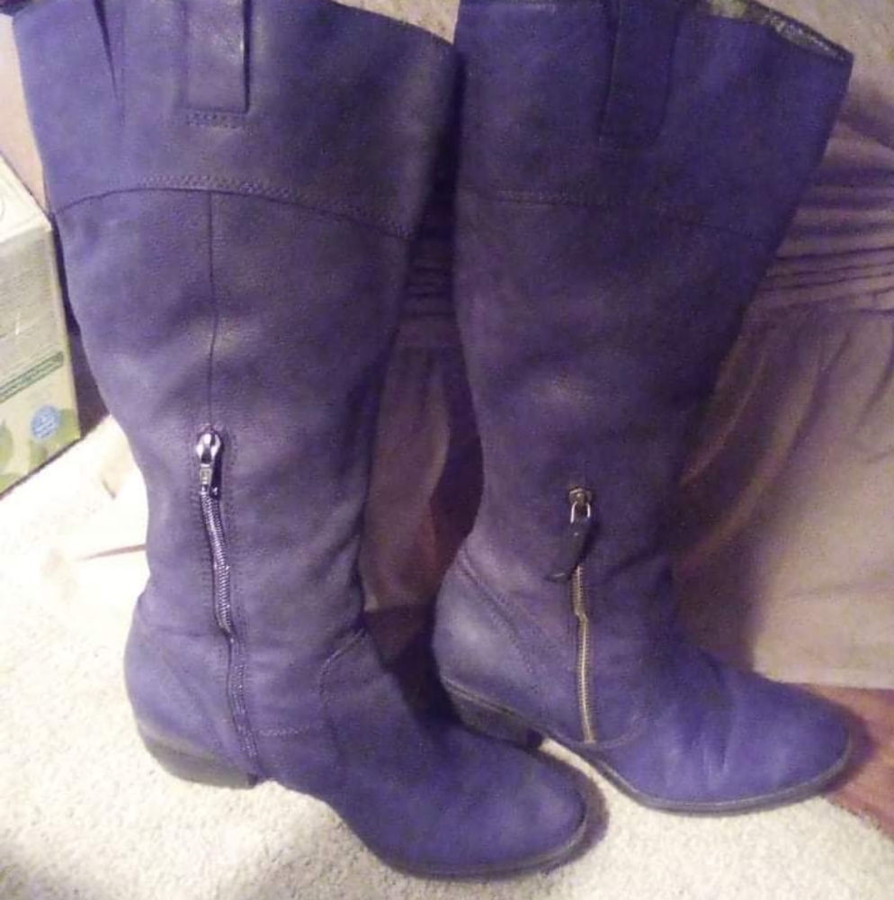 Leather boots
